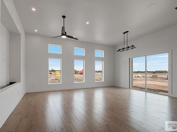 3rd image of 6997 Alexandra Ct