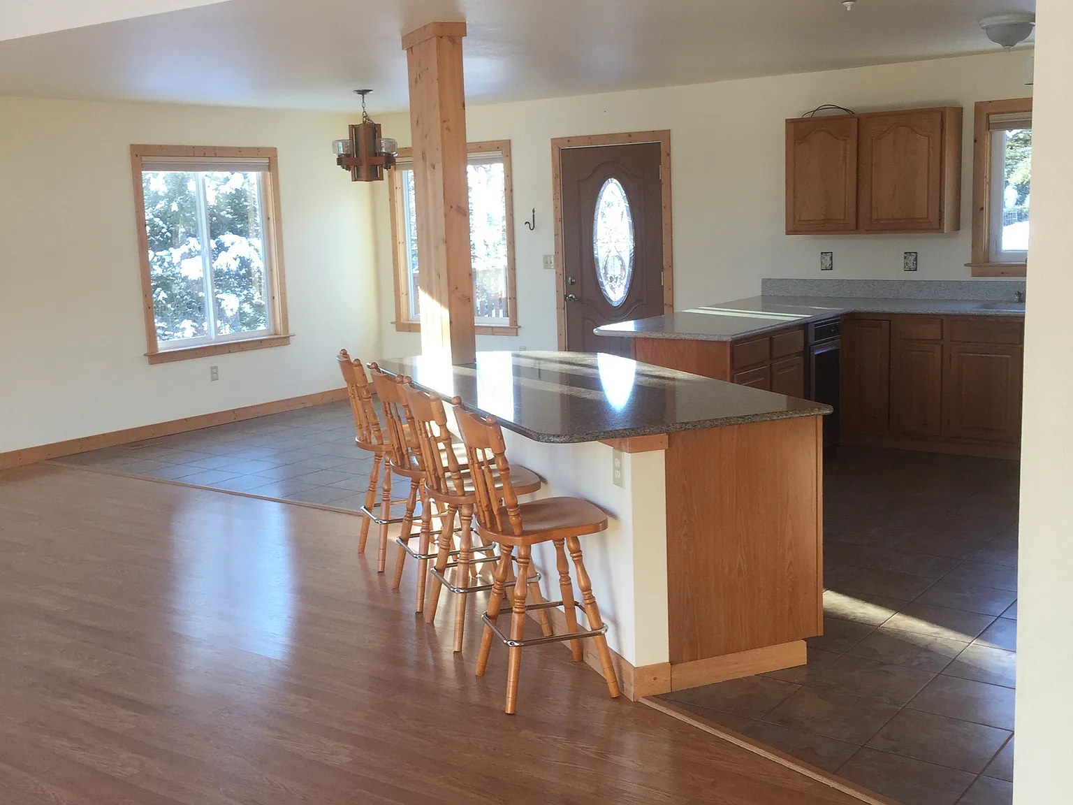 4 bed, 2007 sqft, $3,400 — Photo 4