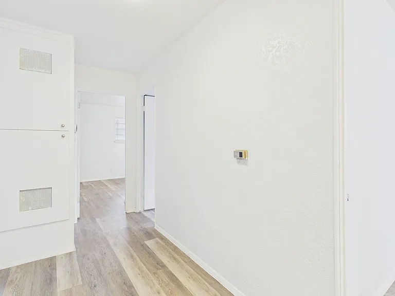 3319 Teckla Blvd — Photo 9