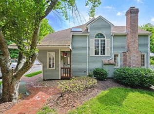 2 Strathmore Shire #A, Uxbridge, MA 01569