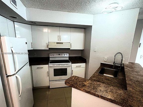 5th image of 12760 Vista Isles Dr APT 715