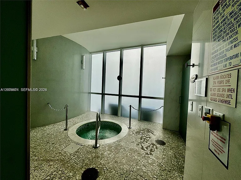 18101 Collins Ave #4302 — Photo 36