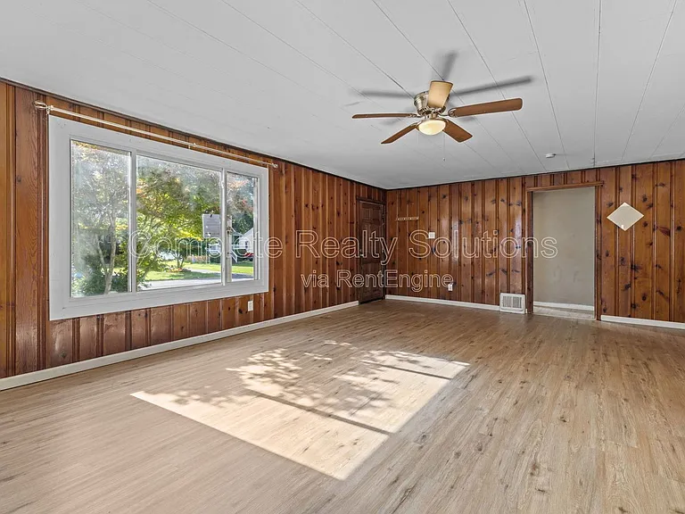 2724 Pasteur Ave — Photo 3