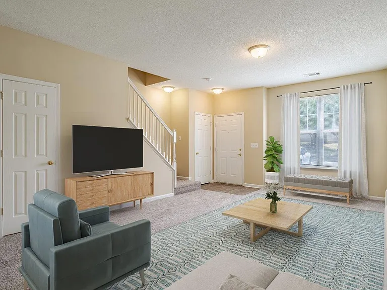 Falls Creek Apartments and Townhomes — Photo 5