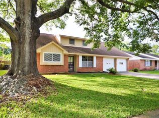 1502 Neptune Ln, Houston, TX 77062