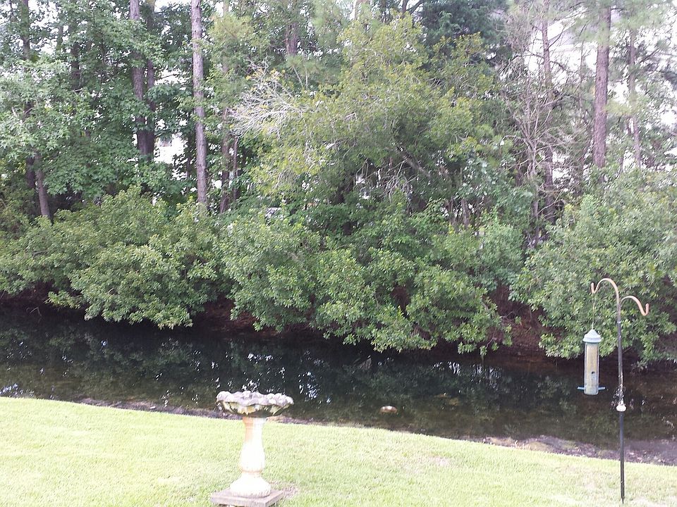 2nd image of 3101 Palmetto Dr