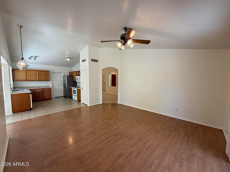 505 W Sereno Dr — Photo 8