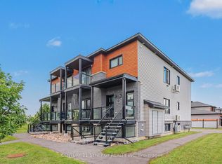 251 Capri Ave #4, Russell, ON K0A1W0