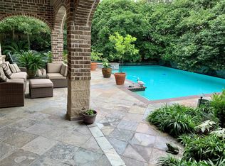 4151 Bissonnet St, Houston, TX 77005