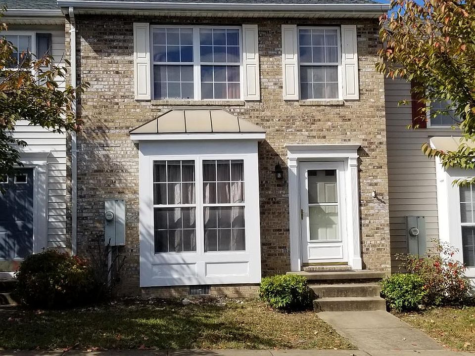 1st image of 305 Stratford Dr