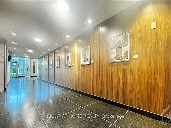 5th image of 805 Carling Ave #1308