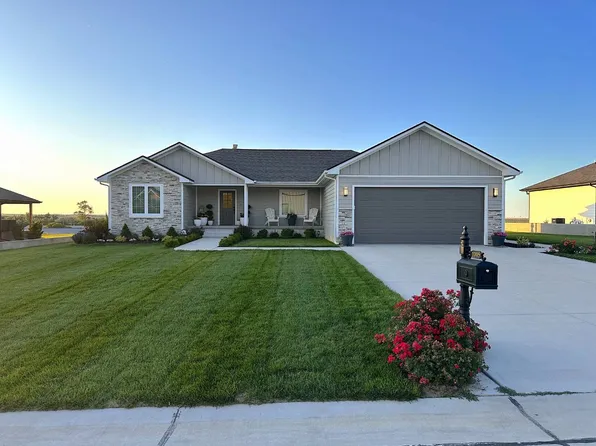 1005 Logan St, Atwood, KS 67730