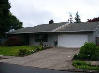 17805 SW Yaquina Ct, Tualatin, OR 97062