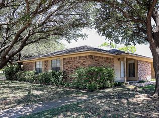 1302 Crescent St, Denton, TX 76201