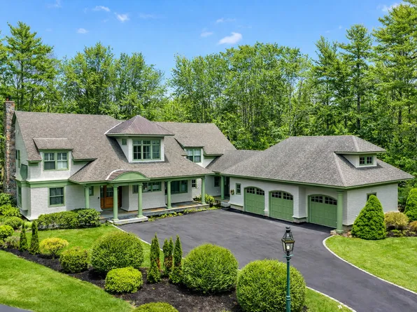 11 Winslow Lane, Kennebunkport, ME 04046