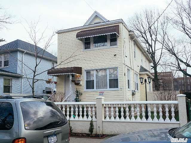 1st image of 16616 115th Ave