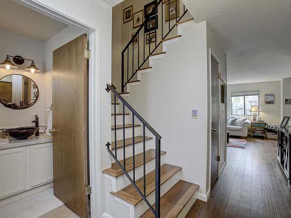 4th image of 3006 Buckingham Ln #19