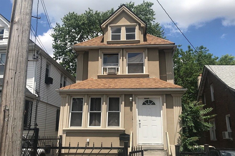 1st image of 15529 116th Ave