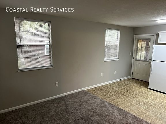 3rd image of 947 Don Dr #D