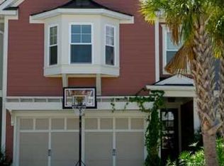 2068 Kings Gate Ln, Mount Pleasant, SC 29466