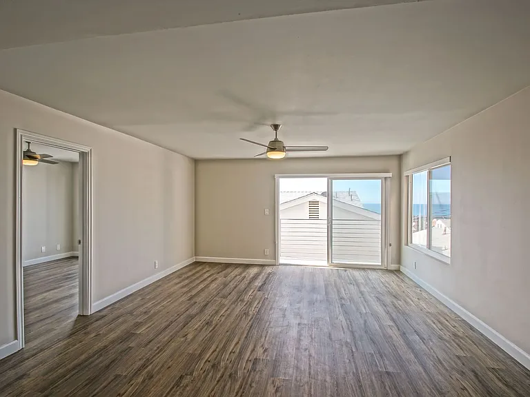 307 Bayview Dr — Photo 21
