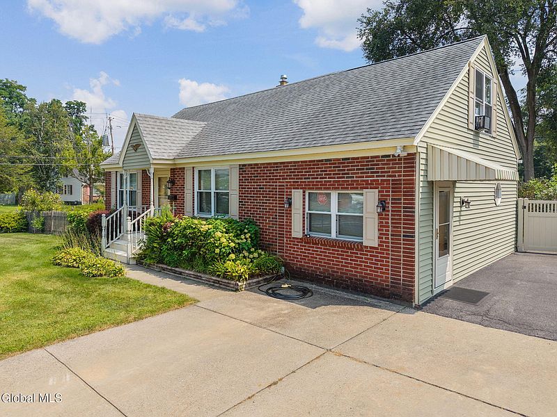 4th image of 1755 Devendorf Road
