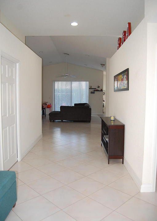 1st image of 8063 Palm Gate Dr