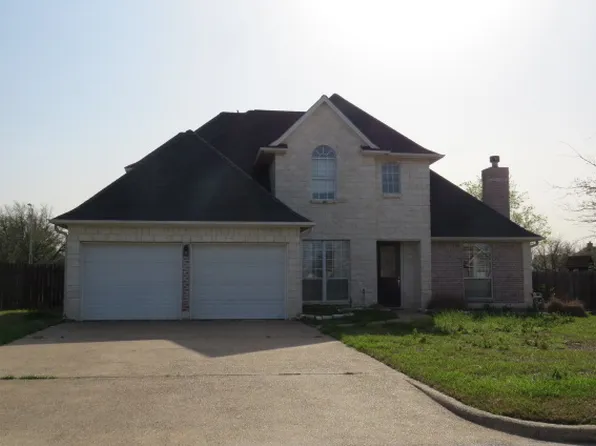 3924 Park Hurst Dr, Bryan, TX 77802