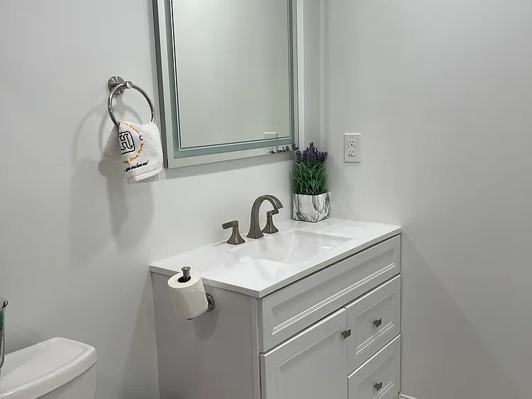 38 Riggs Rd NE #B — Photo 2