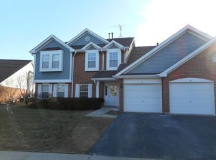 311 Sheffield Ct APT 1, Roselle, IL 60172