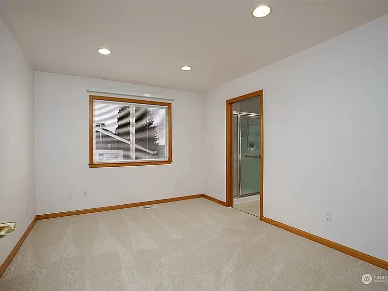 1207 Sequalish St — Photo 15