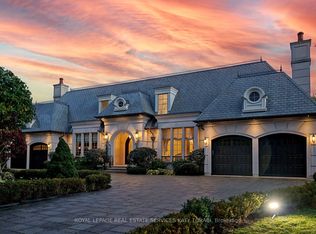 101 Forest Heights Blvd, Toronto, ON M2L 2K7