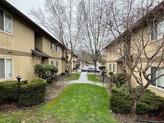 3rd image of 3102 3106 Bluff Ave SE #3106-22