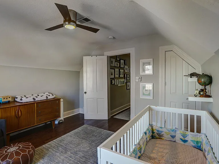 145 S Corona St — Photo 16
