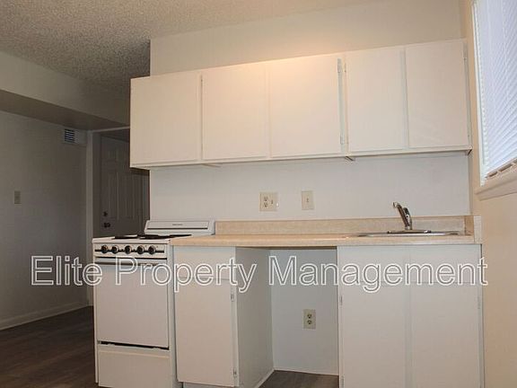 4th image of 1529 Oakshire Ln #6
