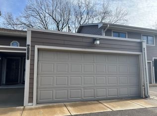 9565 Trail East Rd, Bloomington, MN 55420