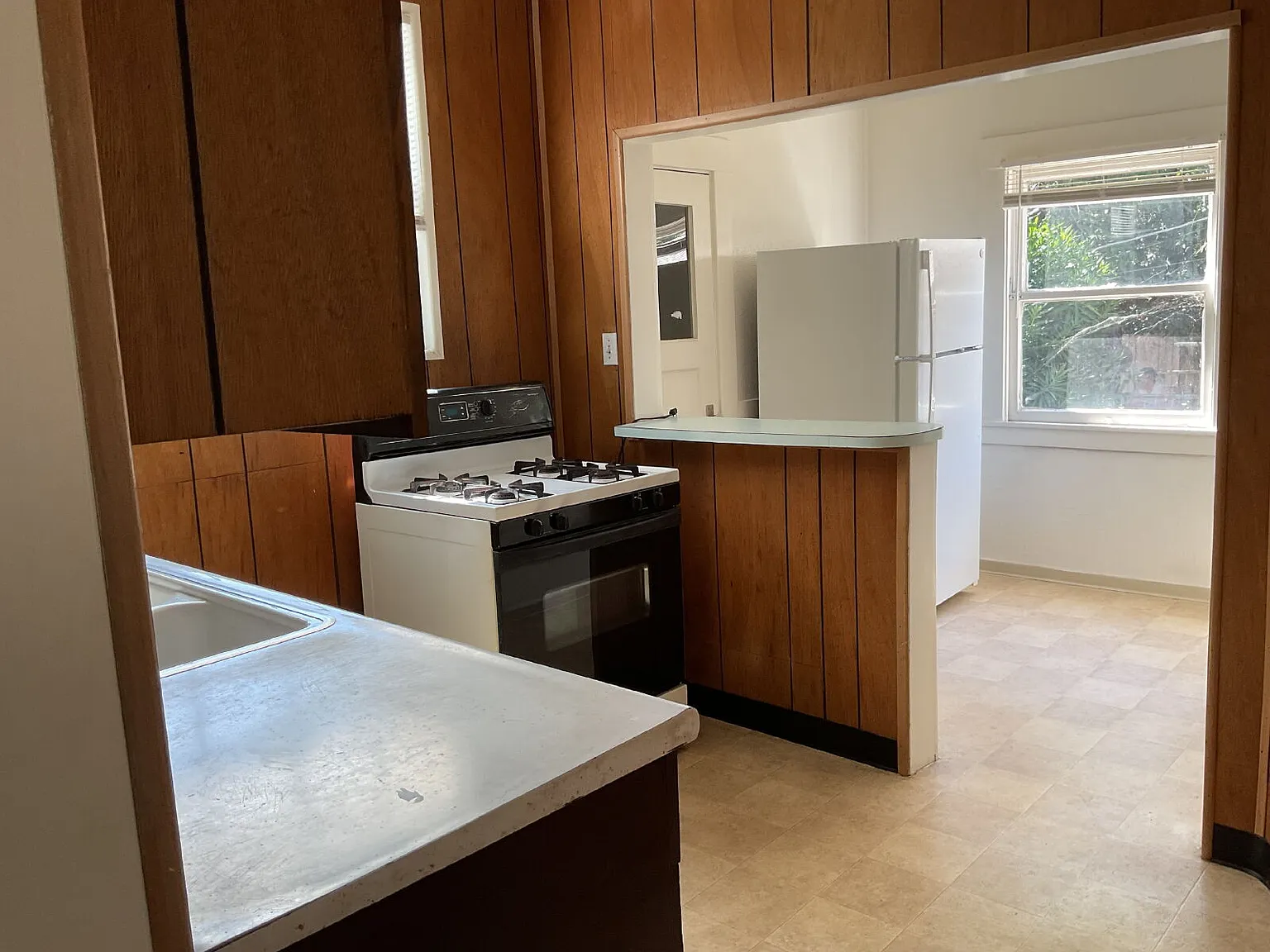 1 bed, 870 sqft, $1,395 — Photo 4