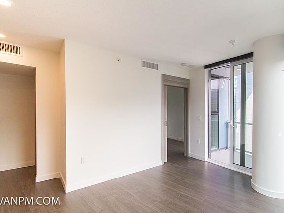 4th image of 87 Nelson St #1481