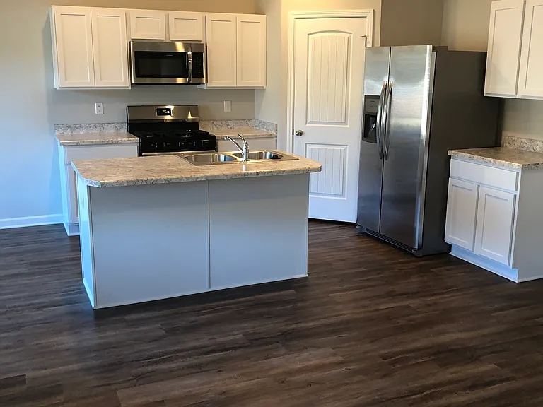 28441 Evangeline Ln — Photo 2