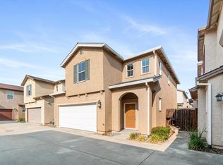 2185 Tuscany Way, Redding, CA 96003