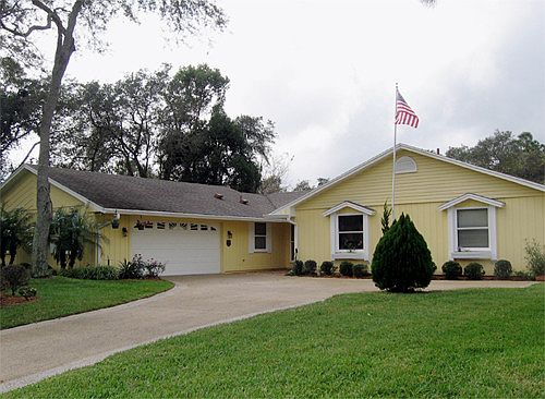 1st image of 510 Boxwood Ln