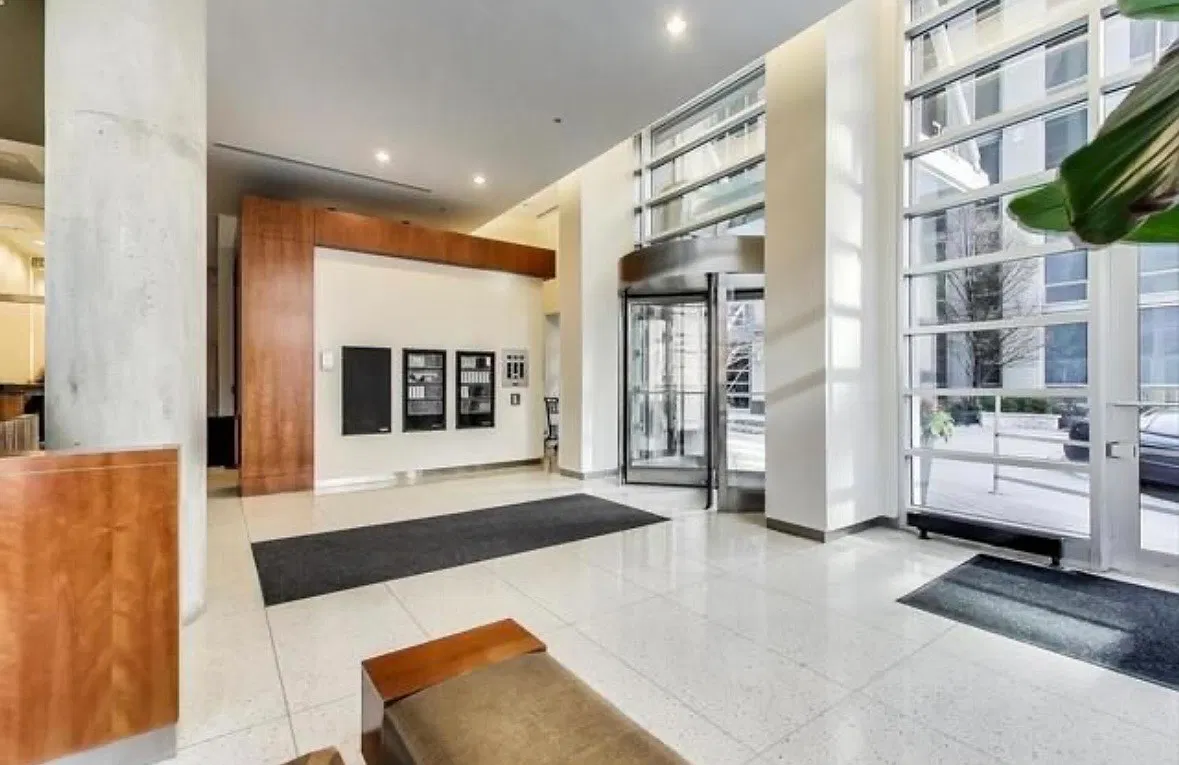 1 bed, 800 sqft, $2,925 — Photo 3