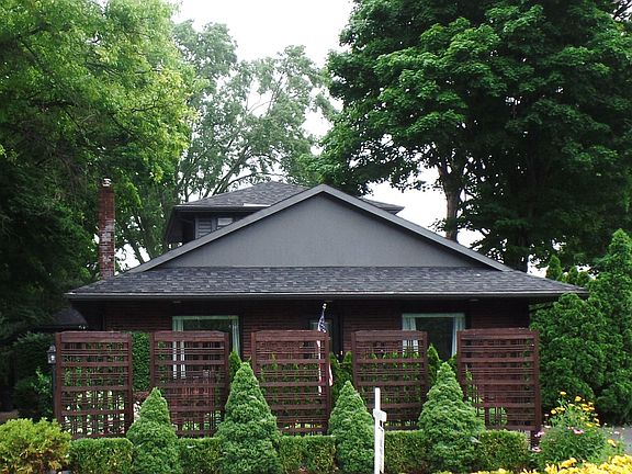 2nd image of 2716 E Jackson Blvd