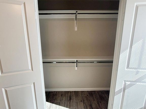 5th image of 1403 Petri Dr APT 1