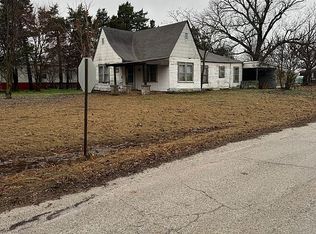 201 S 1st St, Tryon, OK 74875