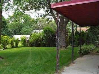 4th image of 837 Riverview Dr