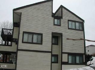 7 Ann Dr #A, Danbury, CT 06810