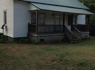 617 Barnwell St, Calhoun Falls, SC 29628