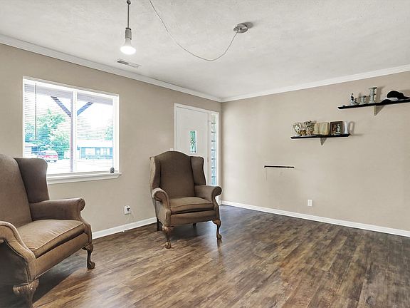 5th image of 2564 Eagledale Dr