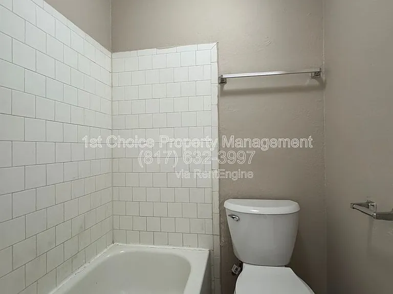 7704 Jennifer Ln — Photo 16
